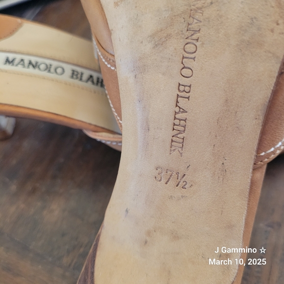 Manolo Blahnik Kitten Heel Mules with Bow - Picture 5 of 8